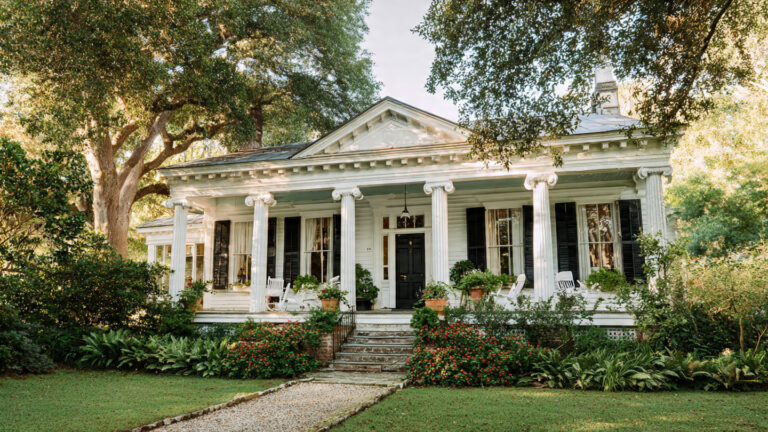 Classic Southern Home Decor