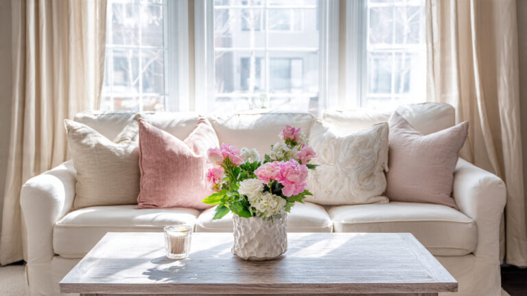 Spring Living Room Decor Ideas
