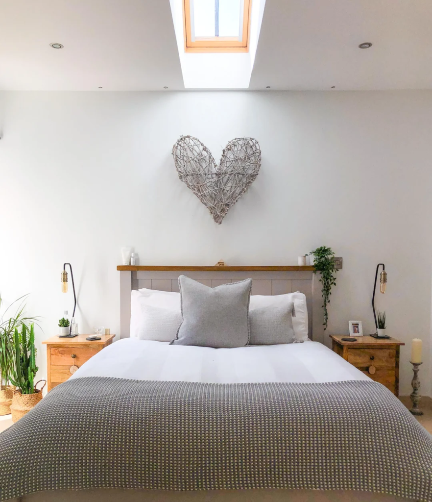 Bedroom: A Calming Plant Collection for Better Sleep